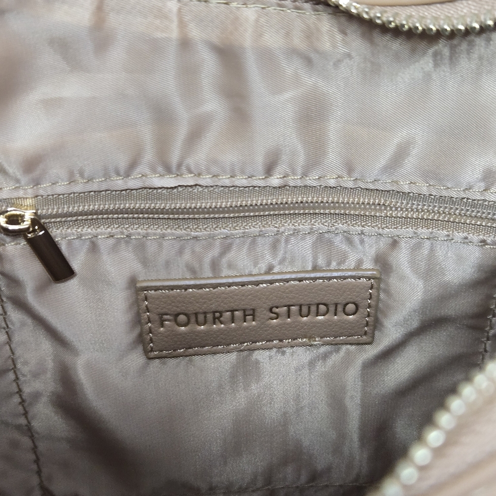 4th + Reckless Tan Faux Suede Crescent Bag ~ 🆕️ - Picture 6 of 9